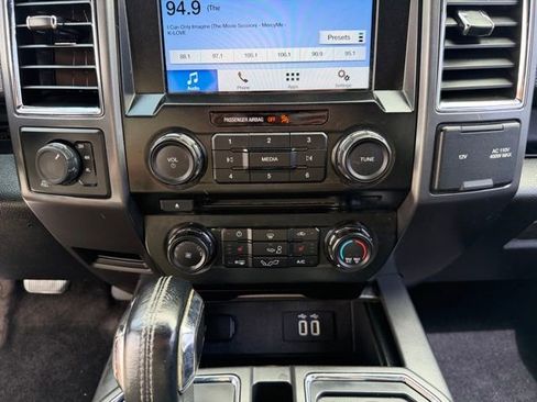 Used 2016 Ford F150 XLT w/ Equipment Group 302A Luxury image 17