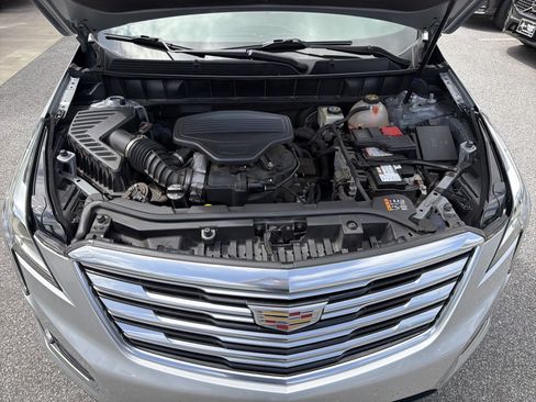 Used 2017 Cadillac XT5 Luxury FWD image 36