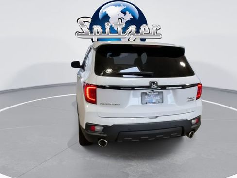 Used 2024 Honda Passport EX-L image 8
