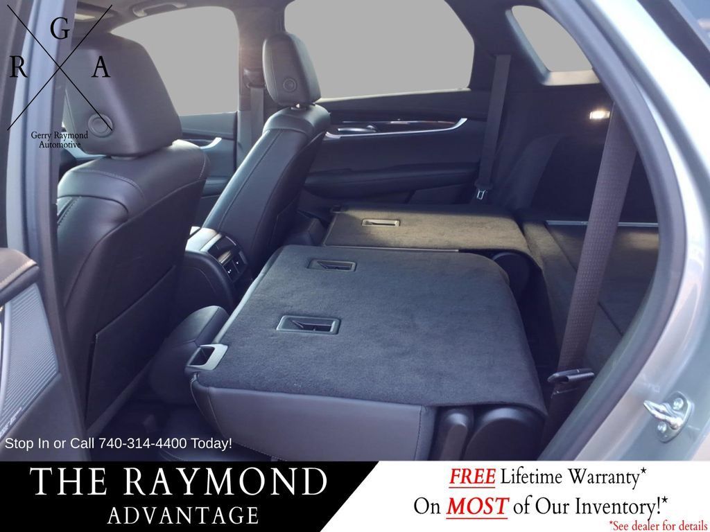 Used 2025 Cadillac XT5 Premium Luxury AWD/4WD image 14