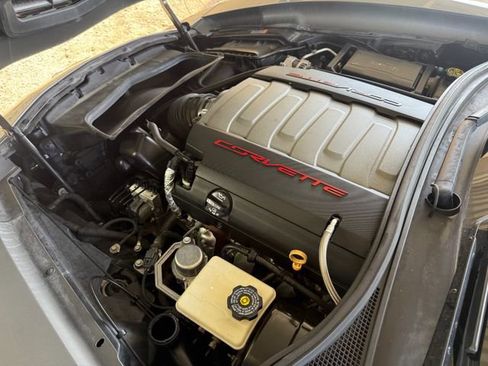 Used 2016 Chevrolet Corvette Stingray Coupe RWD image 37