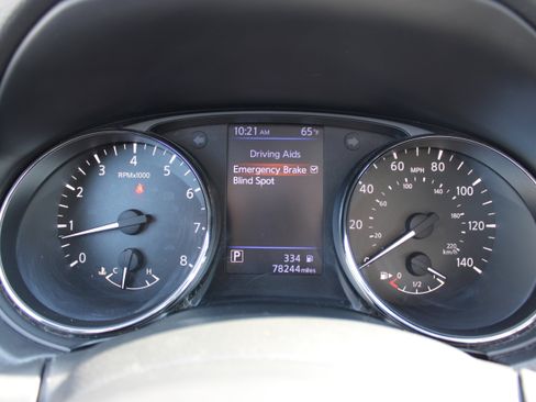 Used 2018 Nissan Rogue S image 24