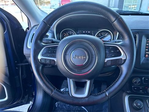 Used 2019 Jeep Compass Latitude w/ Cold Weather Group image 16