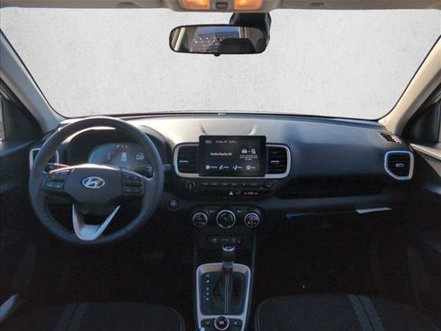 New 2026 Hyundai Venue SEL image 18