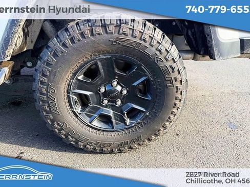 Used 2023 Jeep Gladiator Overland image 21