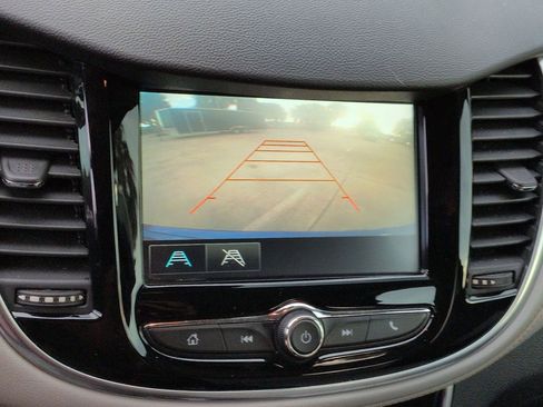 Used 2017 Chevrolet Trax Premier w/ Driver Confidence II Package image 17