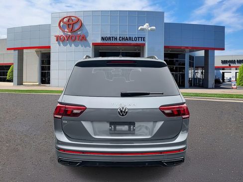 Used 2024 Volkswagen Tiguan SE R-Line w/ MDO Package, Three-Row image 9