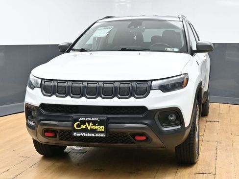 Used 2022 Jeep Compass Trailhawk w/ Trailhawk Convenience Group AWD/4WD image 5