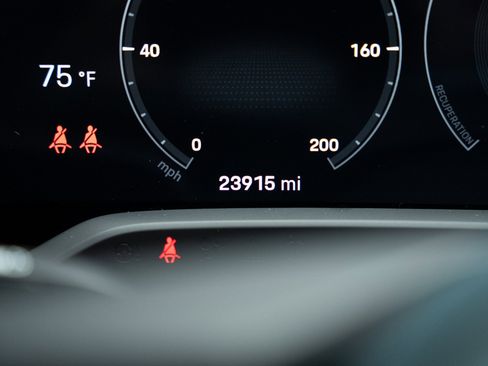 Used 2022 Porsche Taycan 4S image 45