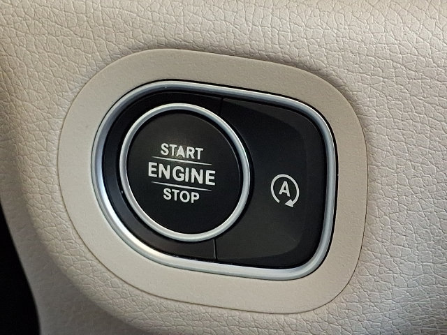 Used 2022 Mercedes-Benz GLE 350 4MATIC w/ Premium Package image 23