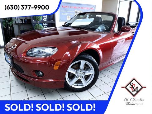Used 2006 MAZDA MX-5 Miata Touring w/ Appearance Pkg RWD image 1