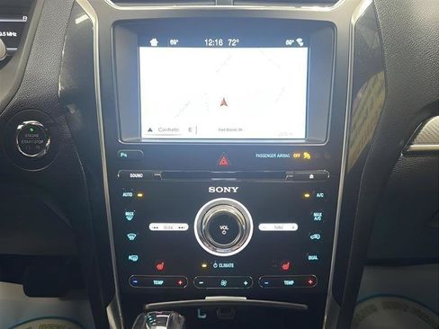 Used 2018 Ford Explorer Sport AWD/4WD image 13