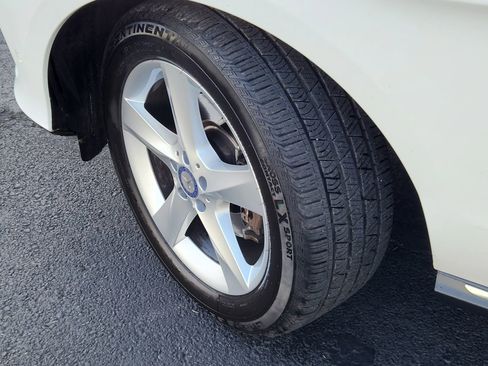 Used 2017 Mercedes-Benz GLE 350 4MATIC image 6