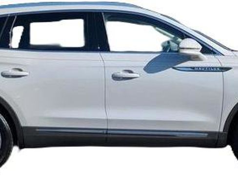 Used 2023 Lincoln Nautilus Reserve FWD image 4