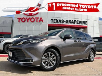 Used 2022 Toyota Sienna XLE