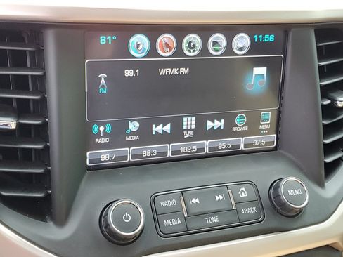 Used 2018 GMC Acadia Denali w/ Technology Package FWD image 20