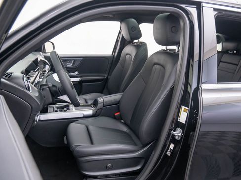 New 2026 Mercedes-Benz GLB 250 4MATIC image 16