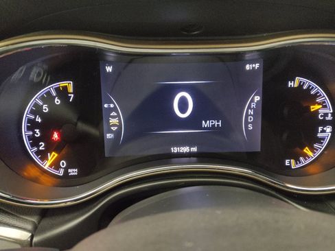 Used 2014 Jeep Grand Cherokee Overland w/ Advanced Technology Group image 23