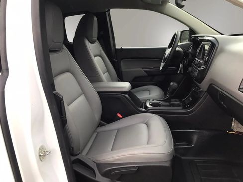 Used 2019 Chevrolet Colorado W/T w/ WT Convenience Package AWD/4WD image 45