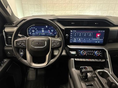 Used 2022 GMC Sierra 1500 Denali AWD/4WD image 5