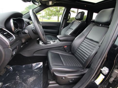 Used 2019 Jeep Grand Cherokee Limited X AWD/4WD image 6