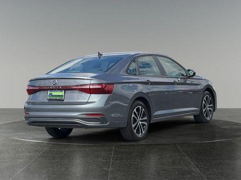 Used 2025 Volkswagen Jetta Sport FWD image 9