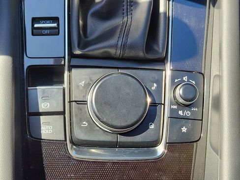 Used 2021 MAZDA MAZDA3 s image 34