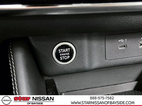 Used 2023 Nissan Rogue SL image 31