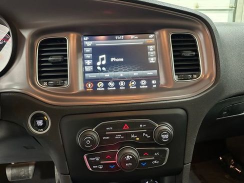 Used 2023 Dodge Charger R/T w/ Technology Group RWD image 20