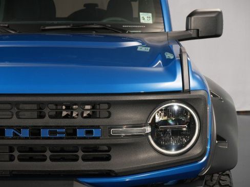 Used 2022 Ford Bronco 4-Door w/ Sasquatch Package AWD/4WD image 9