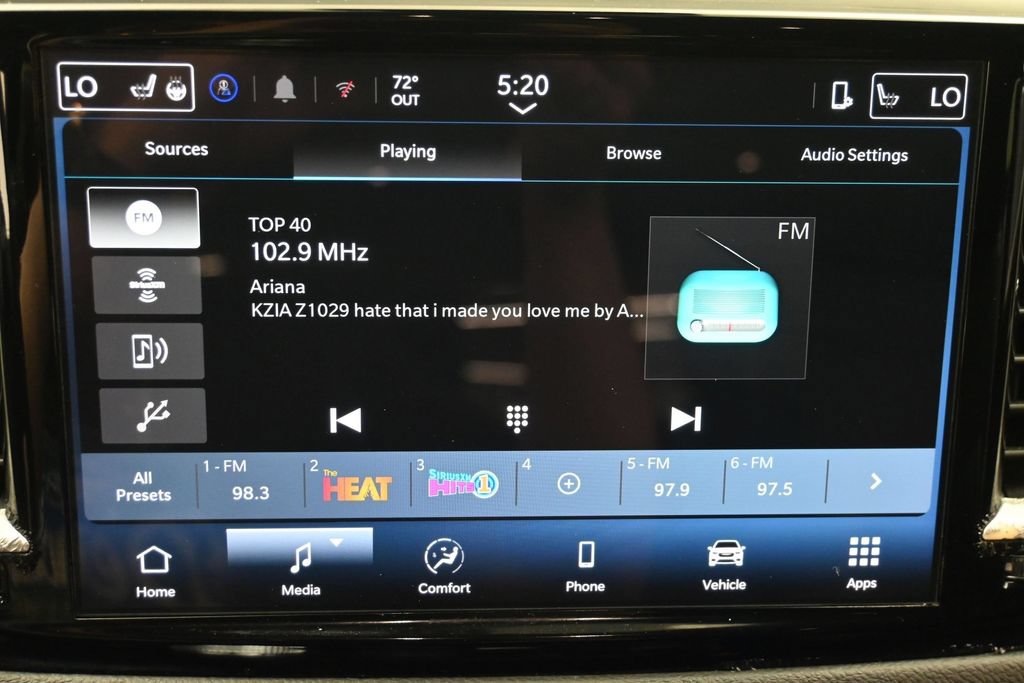 Used 2025 Chrysler Pacifica Select FWD image 20
