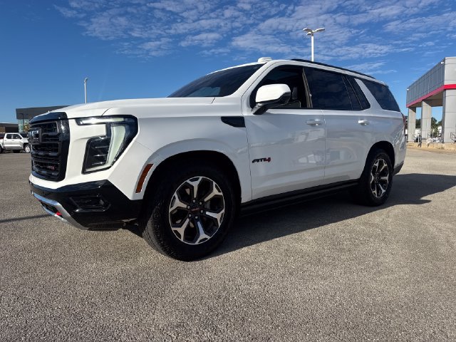 Used 2025 GMC Yukon AT4 Ultimate AWD/4WD image 2