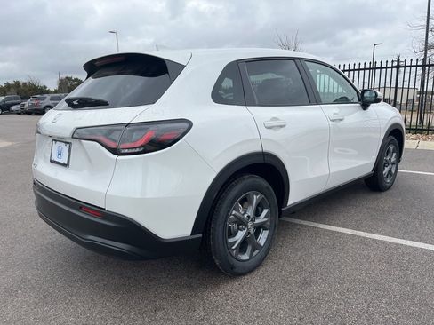 New 2026 Honda HR-V LX image 3