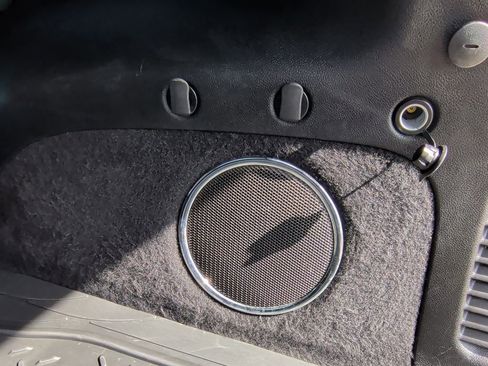 Used 2018 Jeep Grand Cherokee Limited w/ Luxury Group II image 43