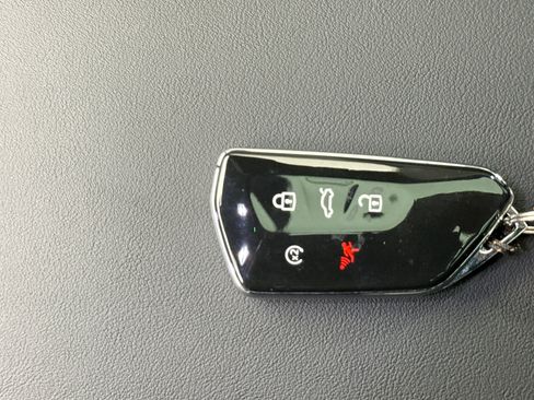 Used 2024 Volkswagen Atlas Cross Sport SEL Premium R-Line image 26