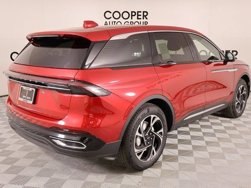 New 2026 Lincoln Nautilus Premier AWD/4WD image 19