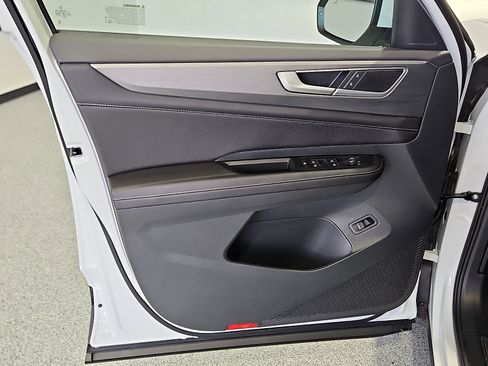 New 2026 Volkswagen Atlas Cross Sport SE image 16