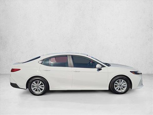 Used 2026 Toyota Camry LE FWD image 4