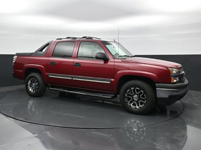 Used 2005 Chevrolet Avalanche Z66 w/ Preferred Equipment Group RWD image 3