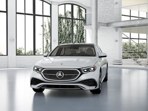 Used 2025 Mercedes-Benz E 350 4MATIC Sedan image 42