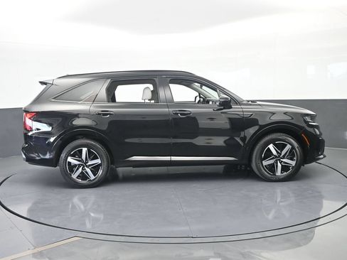 Used 2023 Kia Sorento S FWD image 7