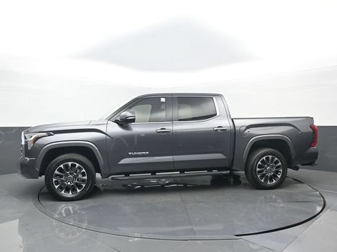Used 2024 Toyota Tundra Limited AWD/4WD image 23