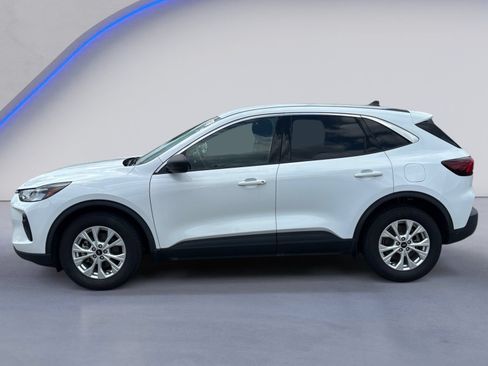 Used 2023 Ford Escape Active FWD image 3