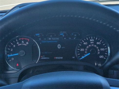 Certified 2018 Ford F150 Lariat image 26