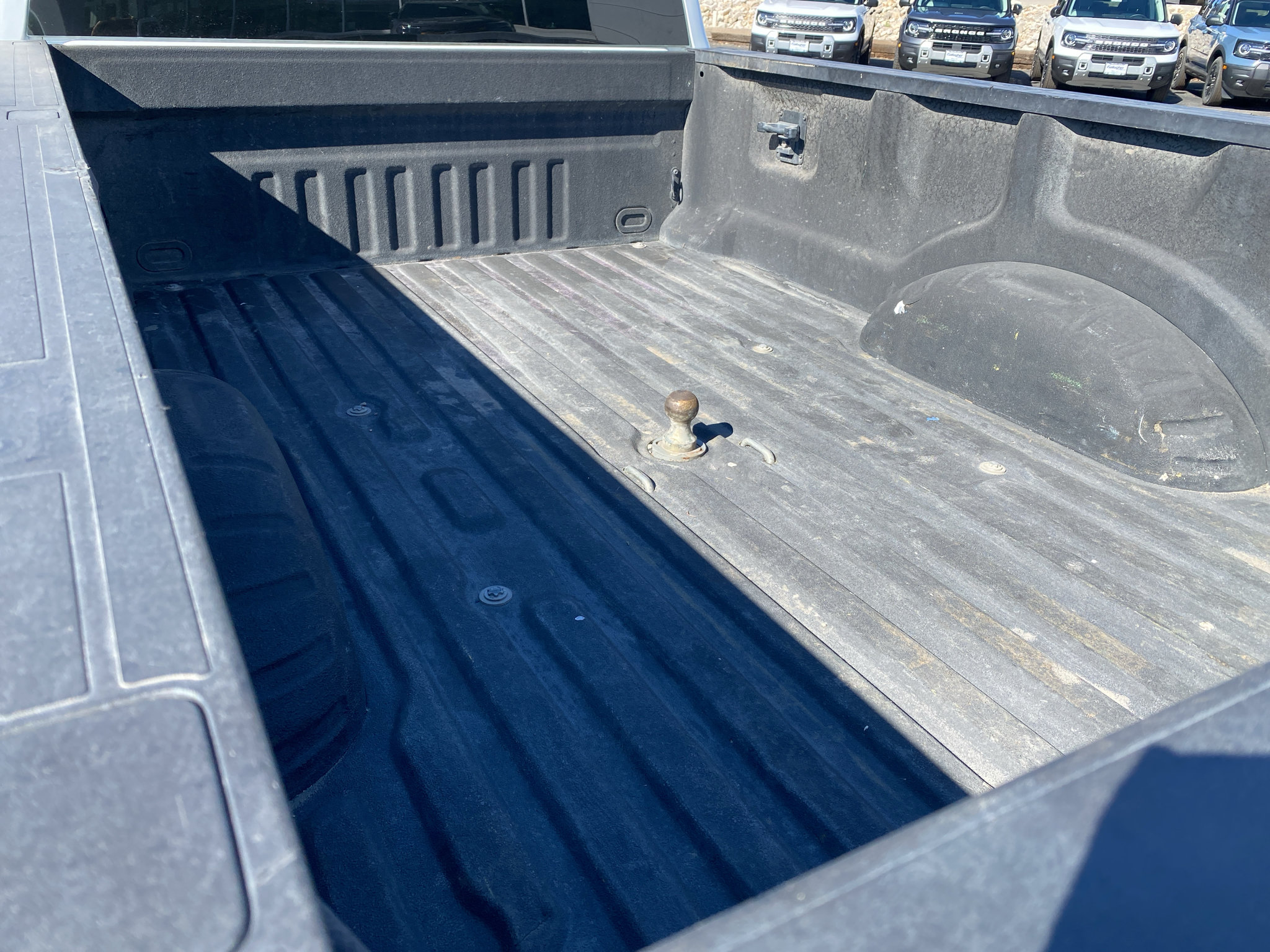 Used 2023 Ford F350 XL w/ FX4 Off-Road Package AWD/4WD image 4