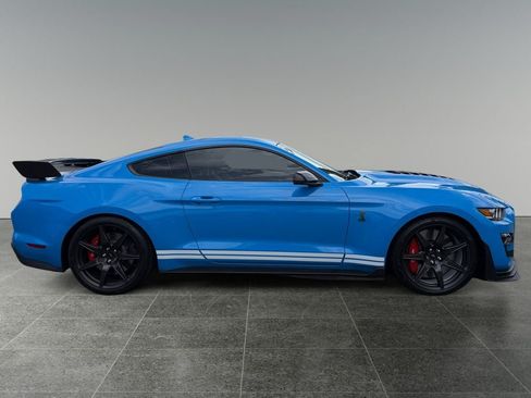 Used 2022 Ford Mustang Shelby GT500 w/ Carbon Fiber Track Pack RWD image 10