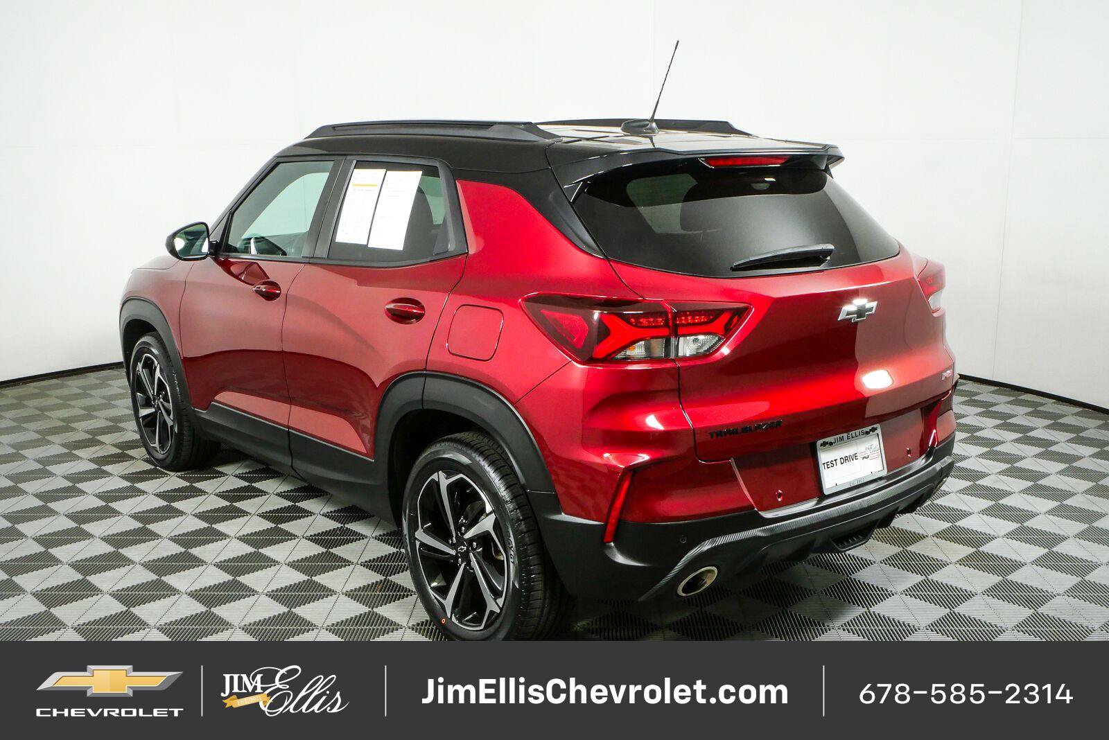 Used 2022 Chevrolet TrailBlazer RS w/ Sun and Liftgate Package FWD image 28