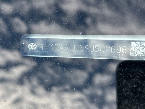 Used 2025 Toyota Camry LE image 23