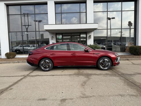 New 2026 Hyundai Sonata SEL FWD image 3