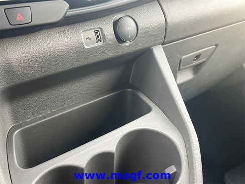 Used 2023 Ford Transit 350 XLT image 9